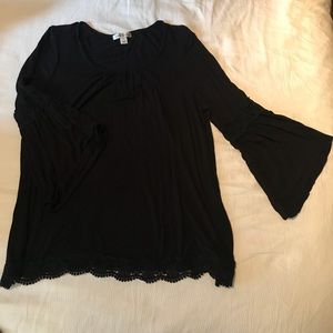Black Long Sleeve Flowy Top